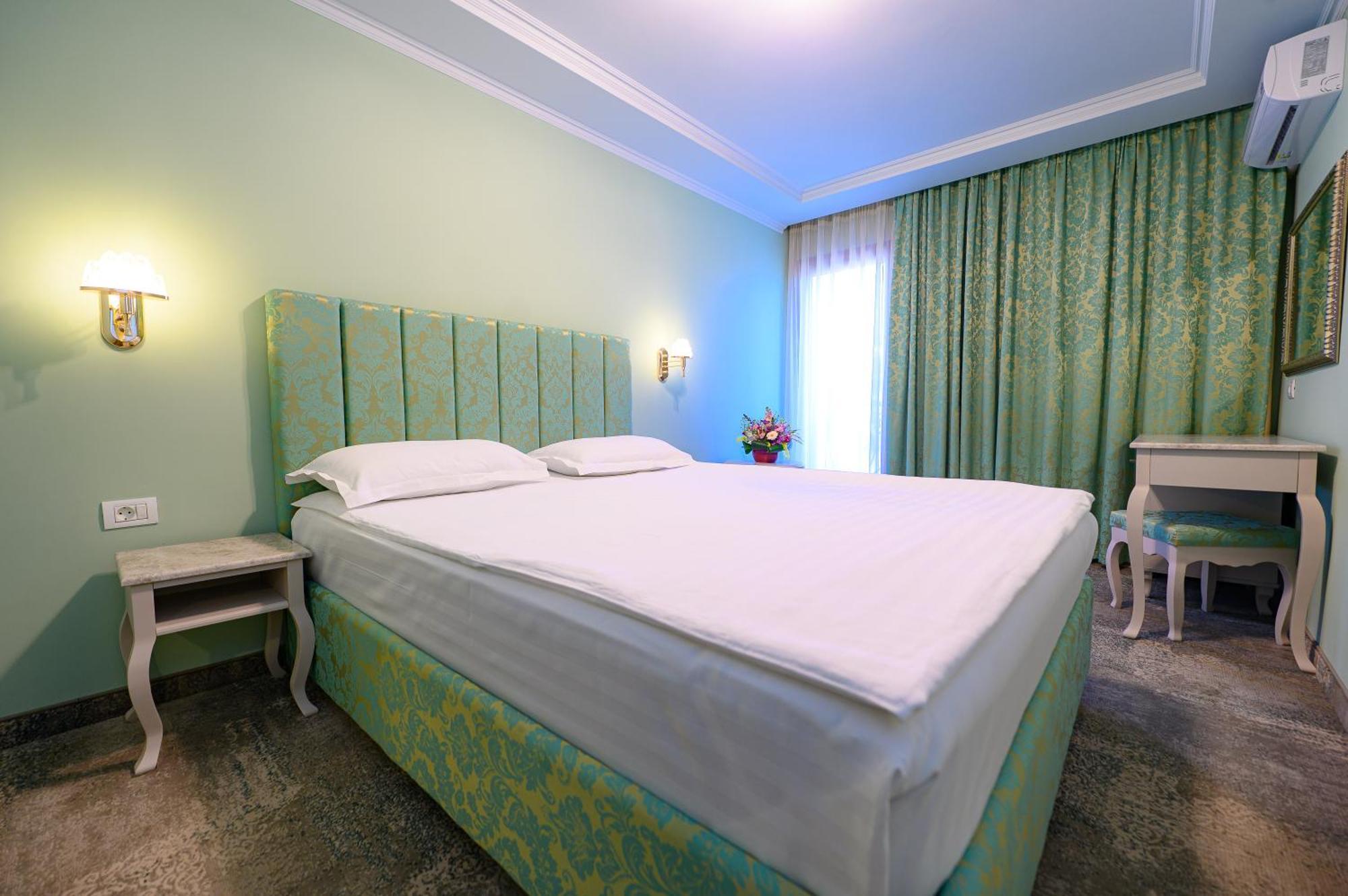 Hotel Iris-Mimoza จูปิเตอร์ ภายนอก รูปภาพ