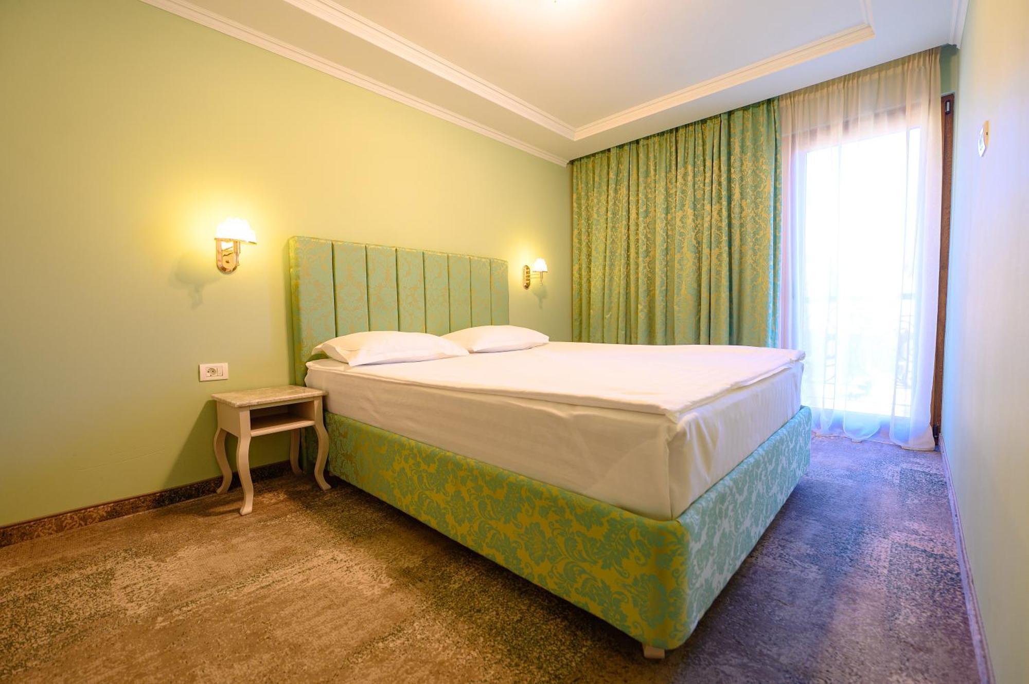 Hotel Iris-Mimoza จูปิเตอร์ ภายนอก รูปภาพ